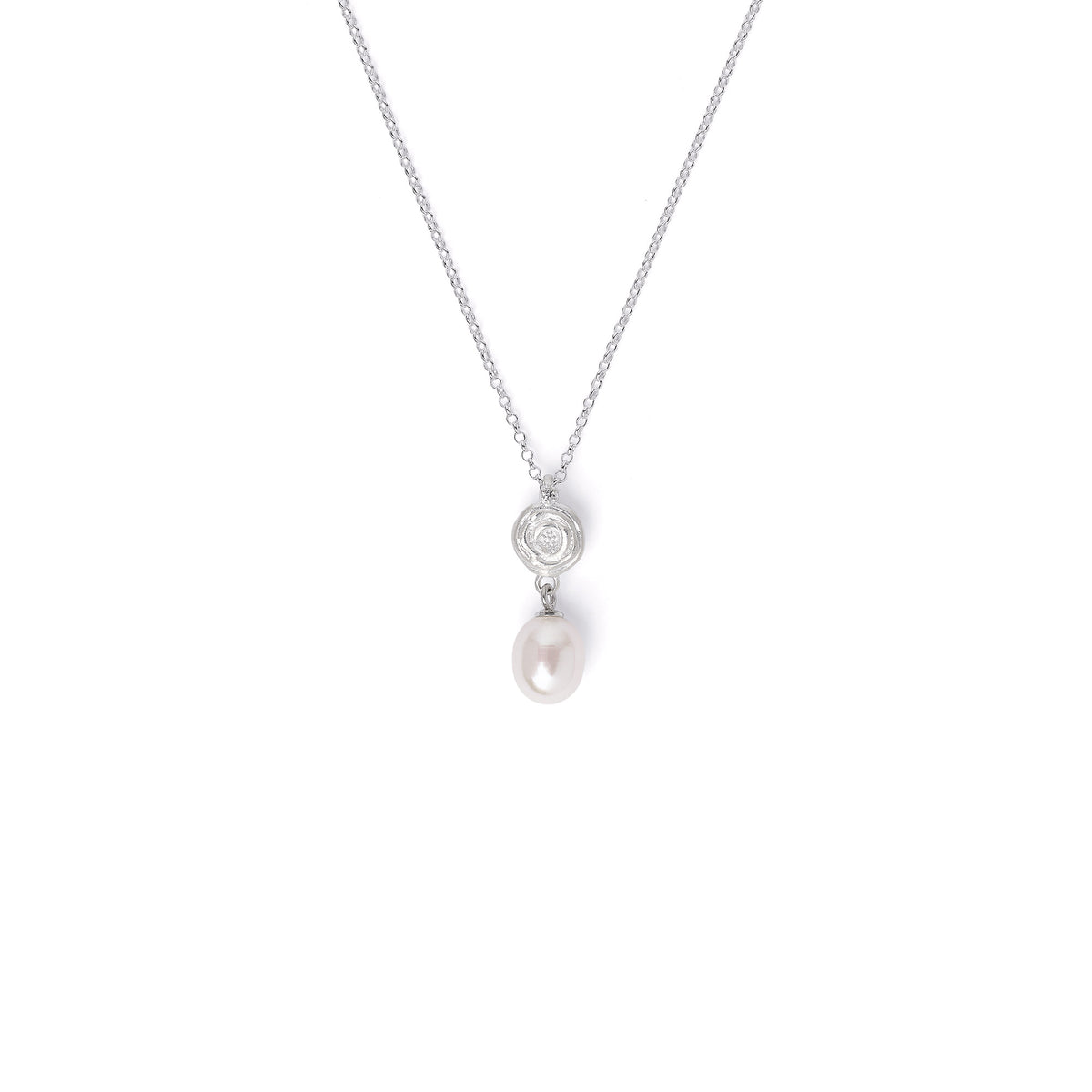 Kette mit Anhänger Rosadia von BERND WOLF aus 925er Sterlingsilber mit Süßwasserperle, Designlinie Rose.