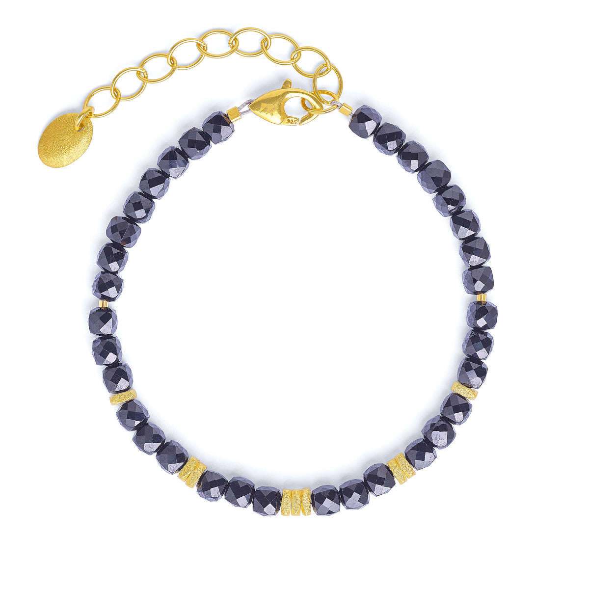 Armkette Fabella von BERND WOLF aus 24-Karat-goldplattiertem Sterlingsilber mit Spinell, Designlinie Cubes.