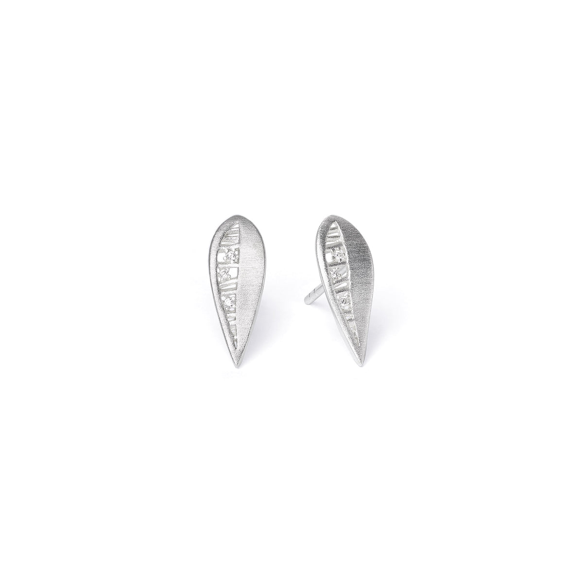 Ohrstecker Glide von BERND WOLF aus 925er Sterlingsilber mit Zirkonia, Designlinie Feather.