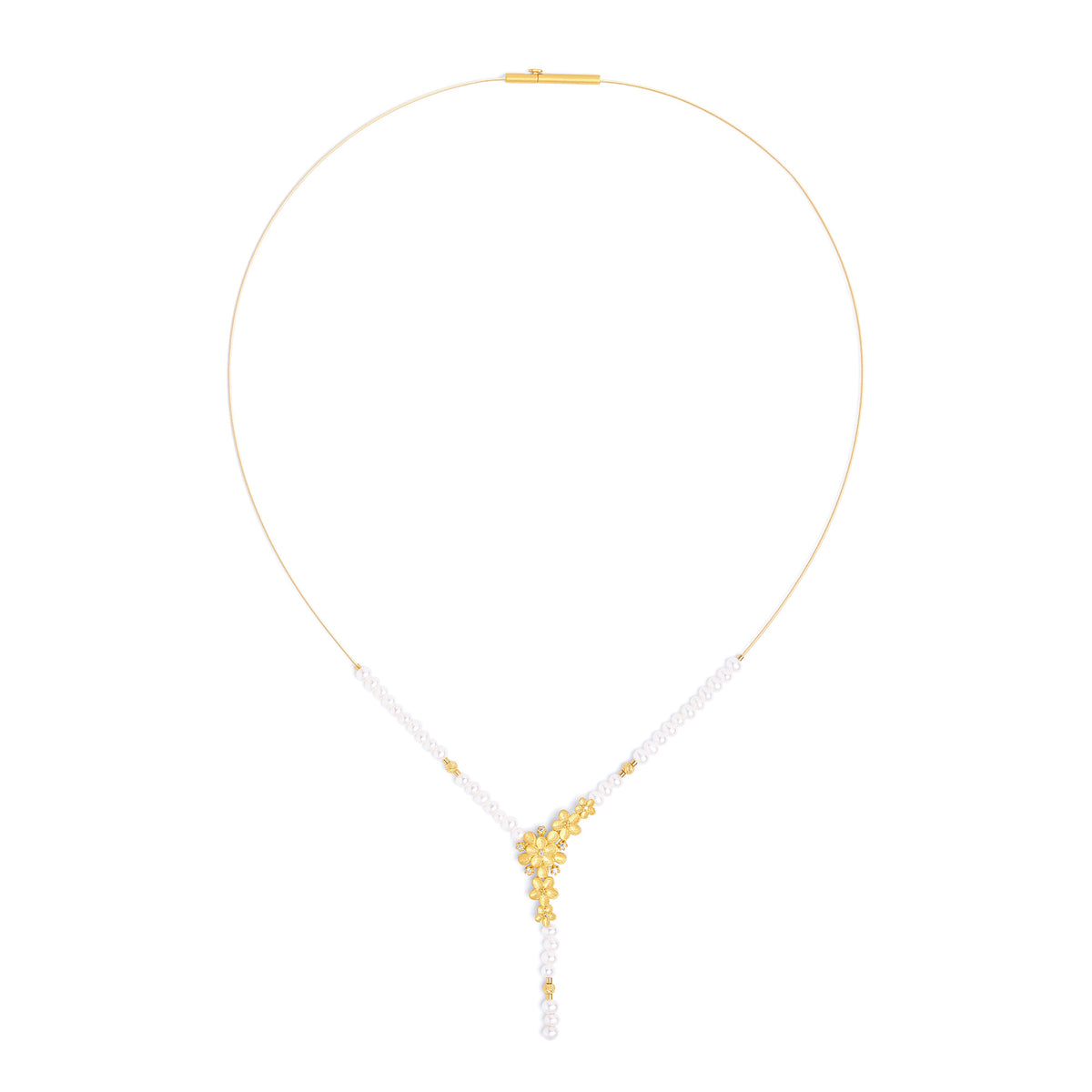 Collier Yacera von BERND WOLF aus 24-Karat-goldplattiertem Sterlingsilber mit Süßwasserperle, Designlinie Flowertimes.