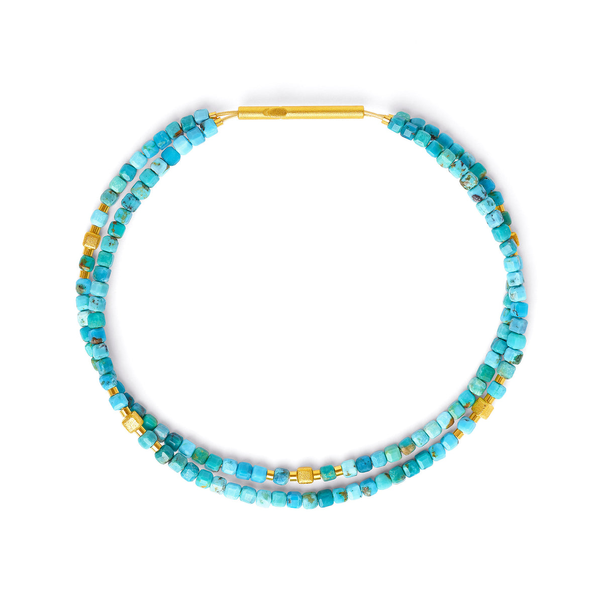 Armreif Cusenia von BERND WOLF aus 24-Karat-goldplattiertem Sterlingsilber mit Türkis blau, Designlinie Cubes.