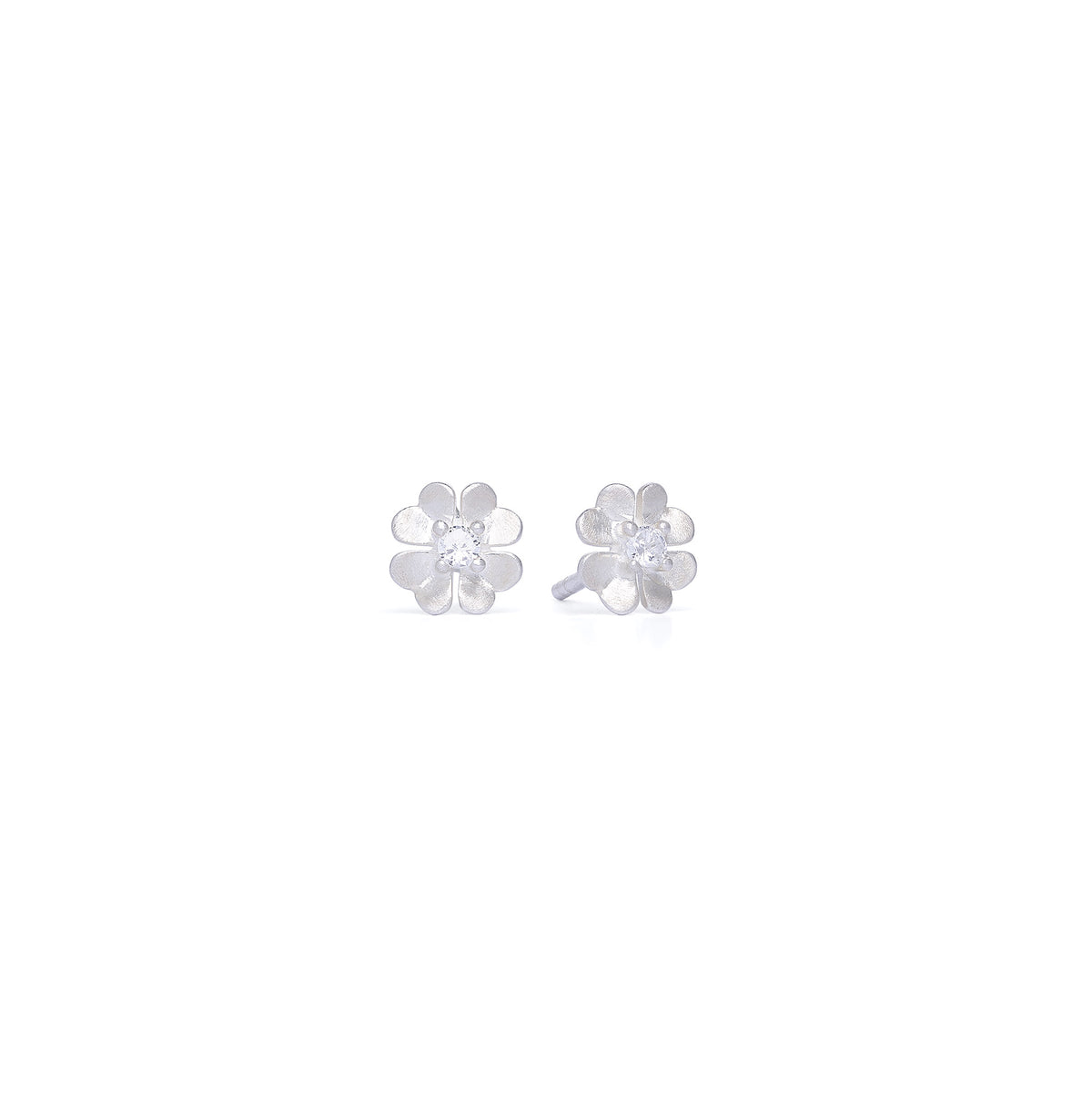 Ohrstecker Kleesi von BERND WOLF aus 925er Sterlingsilber mit Zirkonia, Designlinie Glücksbringer.