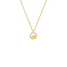 Kette mit Anhänger Scallopini von BERND WOLF aus 24-Karat-goldplattiertem Sterlingsilber mit Zirkonia, Designlinie Maritim.