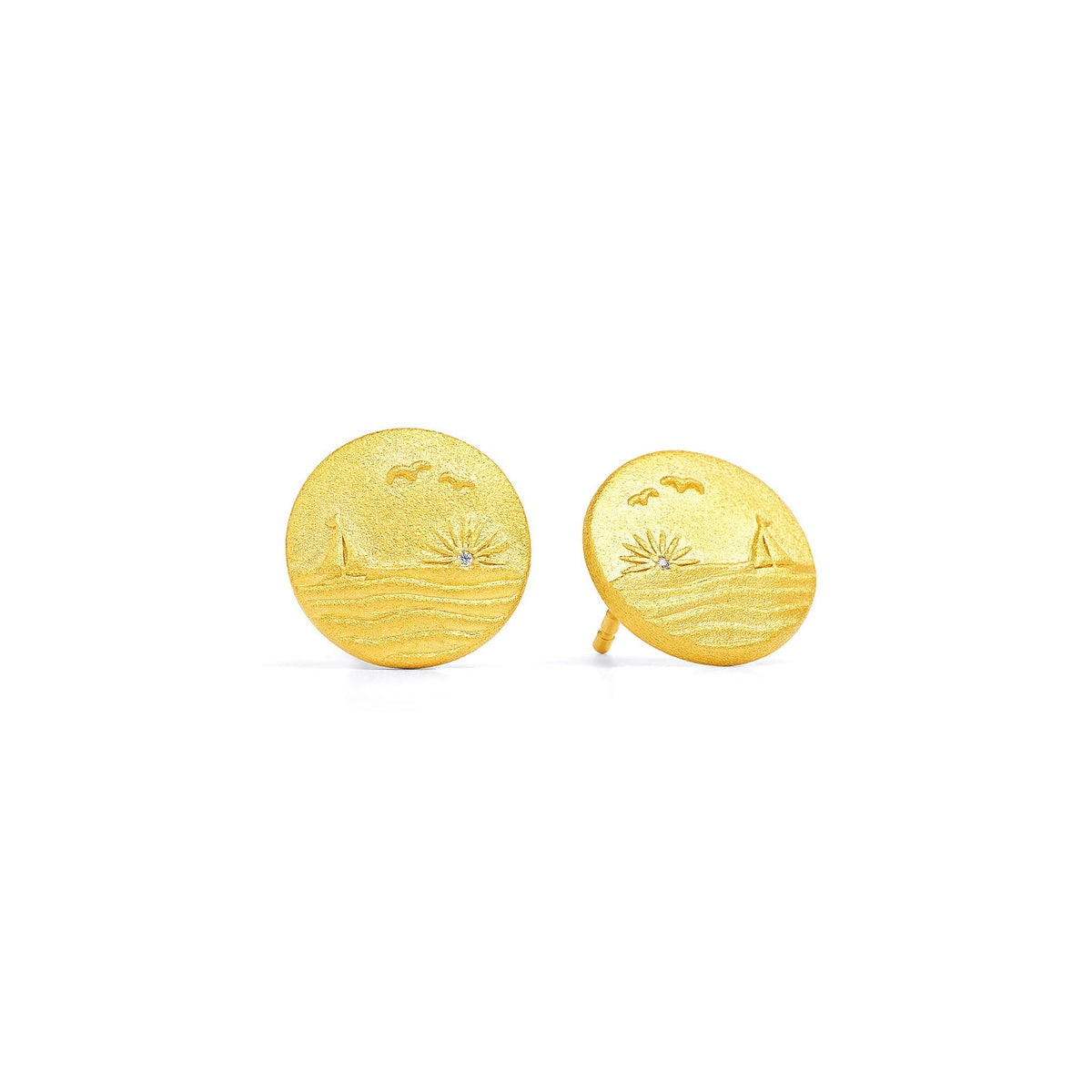 Ohrstecker Sail von BERND WOLF aus 24-Karat-goldplattiertem Sterlingsilber mit Zirkonia, Designlinie Sun&Moon.