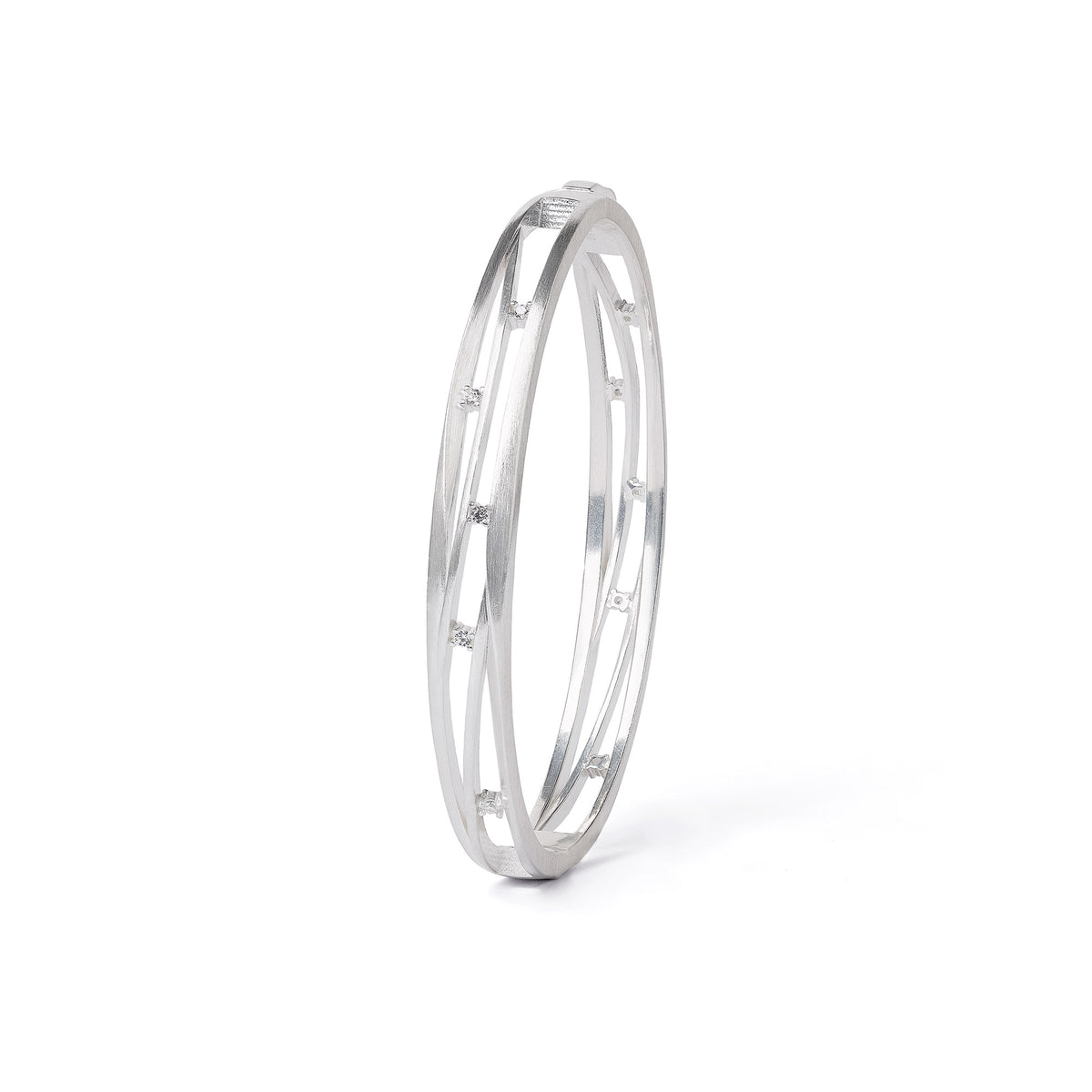 Armreif Selmi von BERND WOLF aus 925er Sterlingsilber mit Zirkonia, Designlinie Sentro.