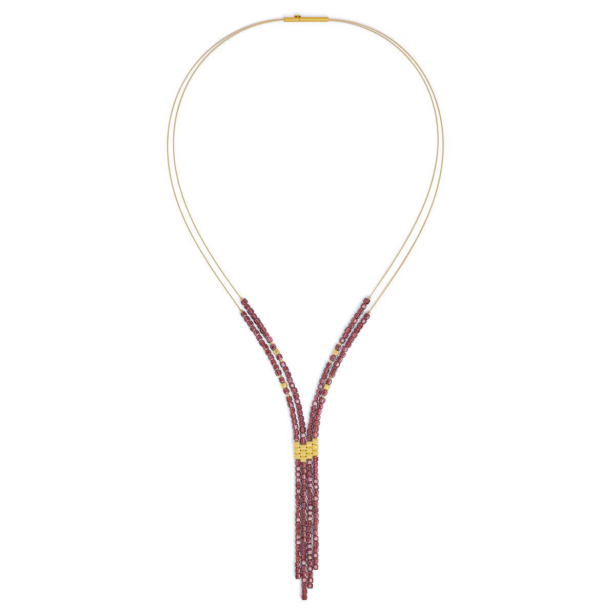 Y-Collier Yacusa von BERND WOLF aus 24-Karat-goldplattiertem Sterlingsilber mit Granat, Designlinie Cubes.