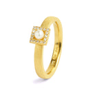 Ring Abenia von BERND WOLF aus 24-Karat-goldplattiertem Sterlingsilber mit Süßwasserperle, Designlinie Sparkling Pavé.