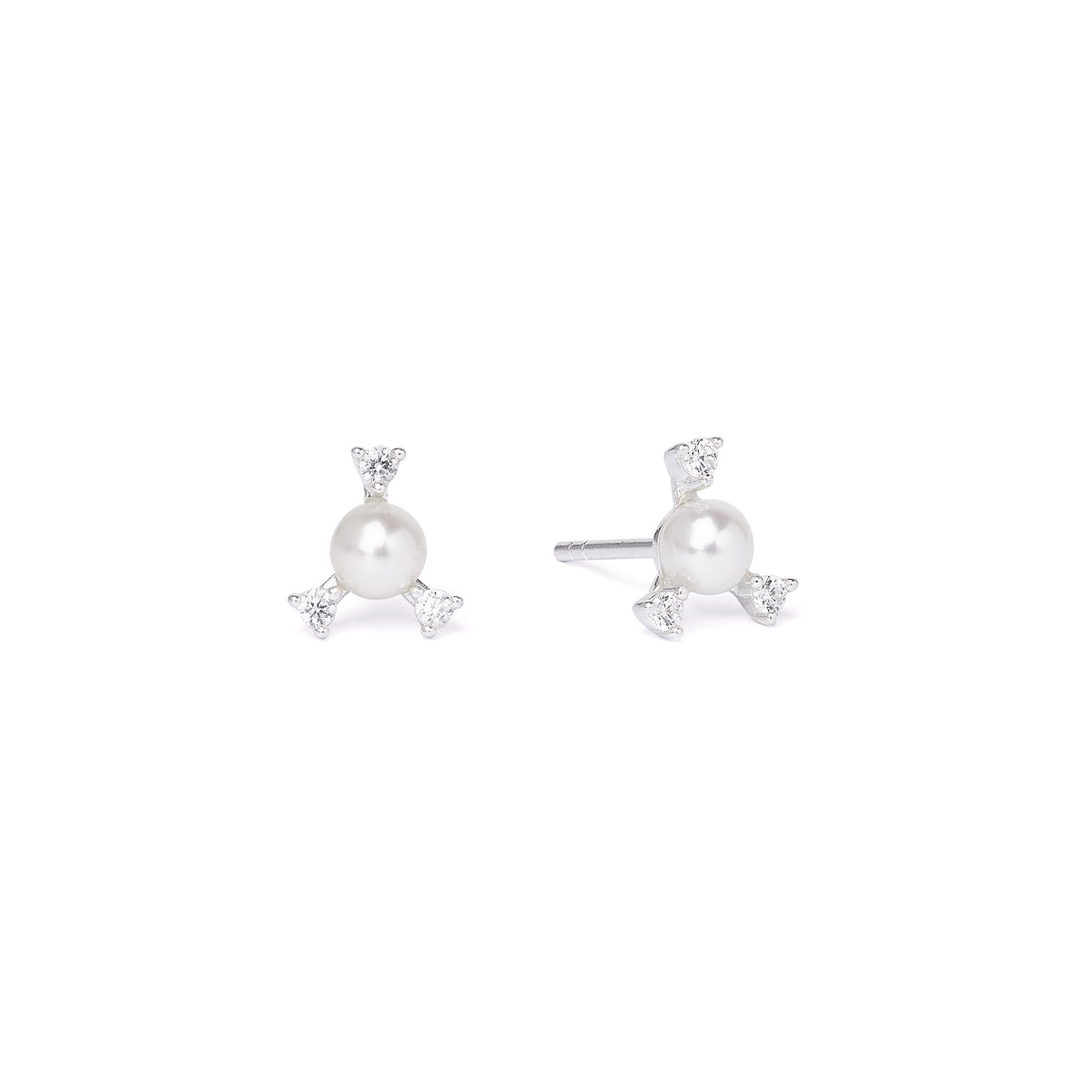 Ohrstecker Crystelli von BERND WOLF aus 925er Sterlingsilber mit Süßwasserperle, Designlinie Brilliana.