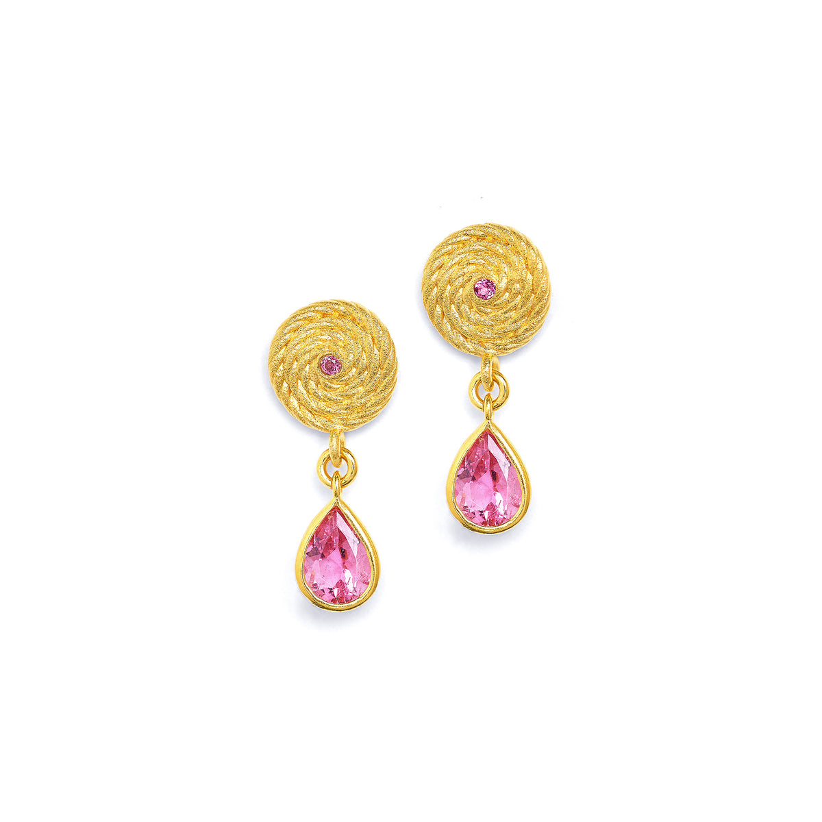 Ohrhänger Lianis von BERND WOLF aus 24-Karat-goldplattiertem Sterlingsilber mit Turmalin pink, Designlinie Liana.