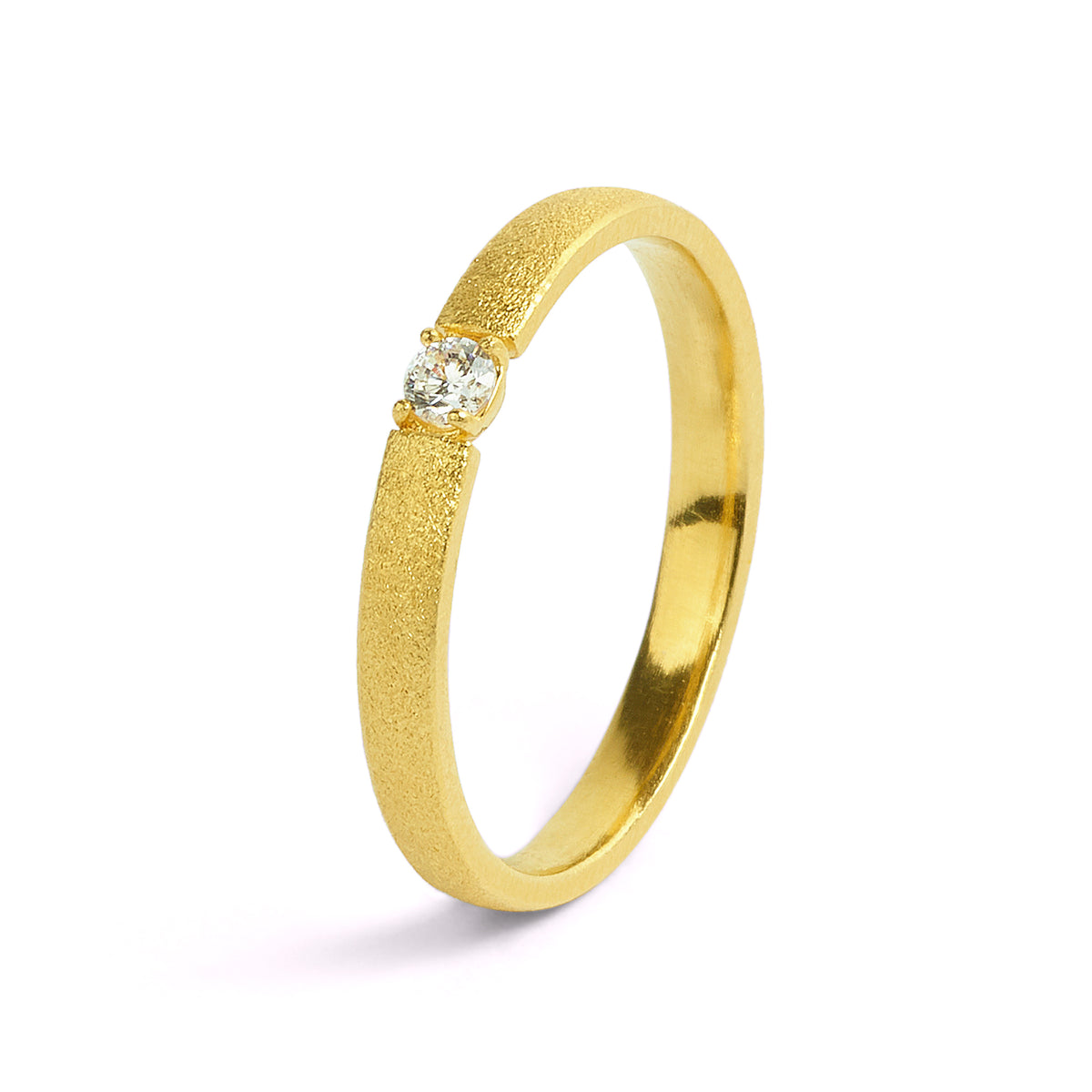 Ring Estrella von BERND WOLF aus 24-Karat-goldplattiertem Sterlingsilber mit Zirkonia, Designlinie Brilliana.