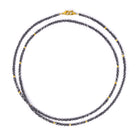 Halskette Rabealong von BERND WOLF aus 24-Karat-goldplattiertem Sterlingsilber mit Hämatin matt, Designlinie Cleopatra.