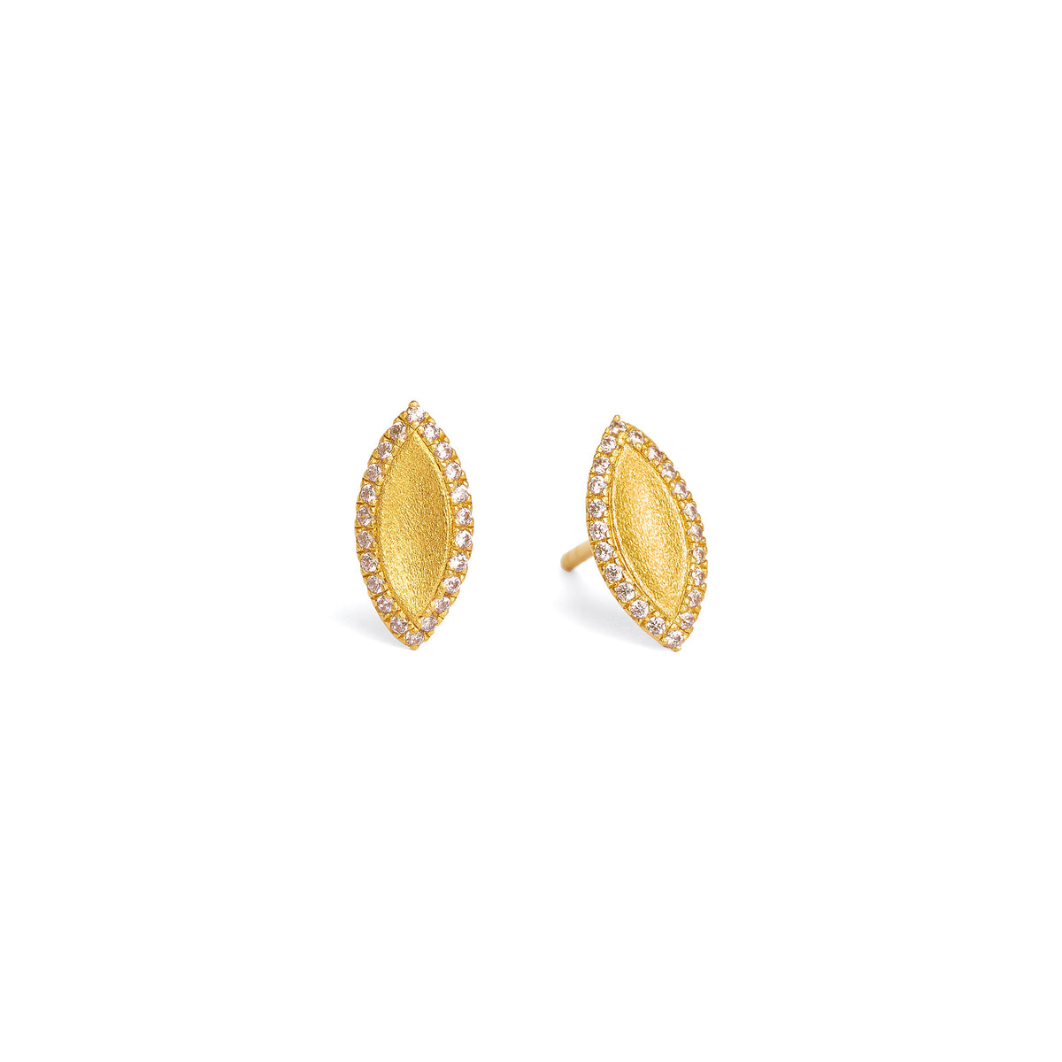Ohrstecker Navelli von BERND WOLF aus 24-Karat-goldplattiertem Sterlingsilber mit Zirkonia, Designlinie Navette.