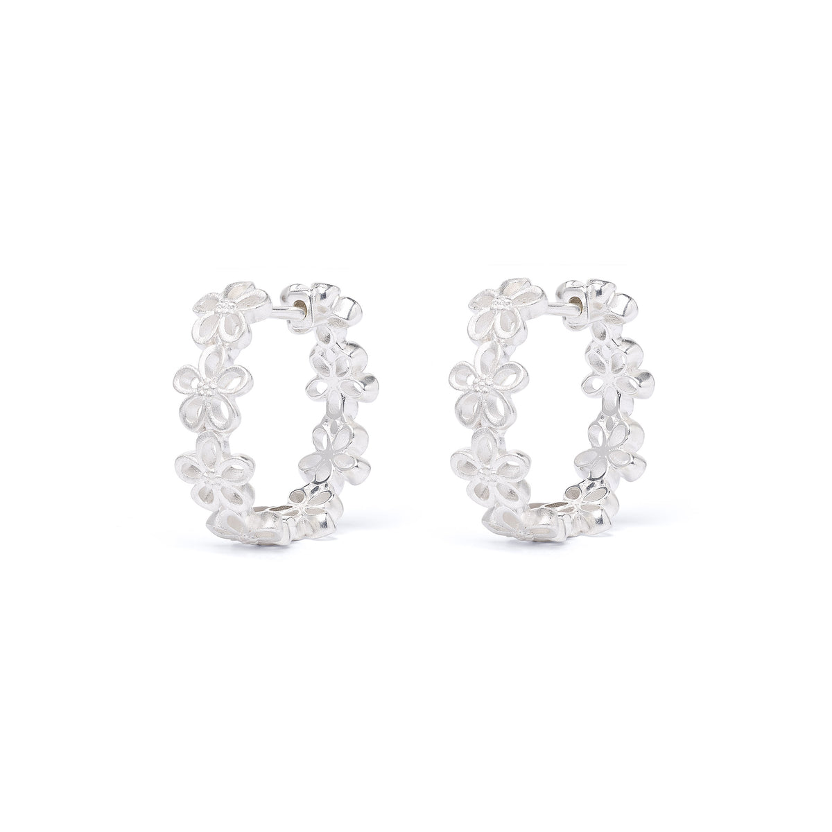Creolen Ceras von BERND WOLF aus 925er Sterlingsilber, Designlinie Flowertimes.